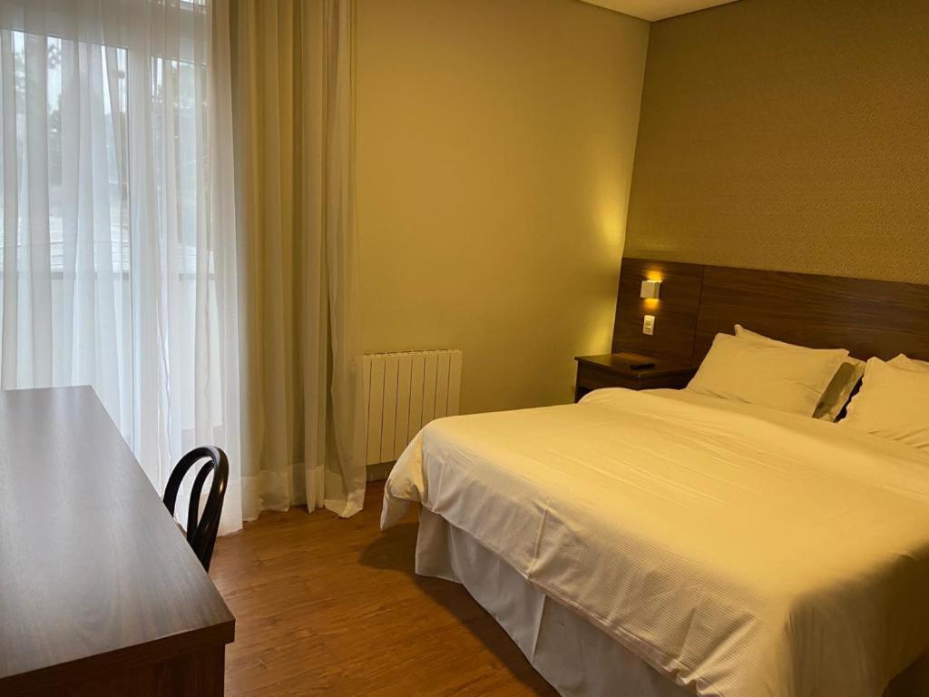 Hotel Chateau Campos do Jordao Bagian luar foto