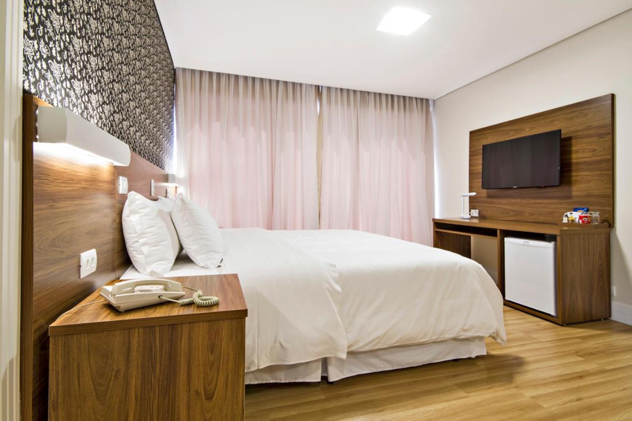 Hotel Chateau Campos do Jordao Bagian luar foto