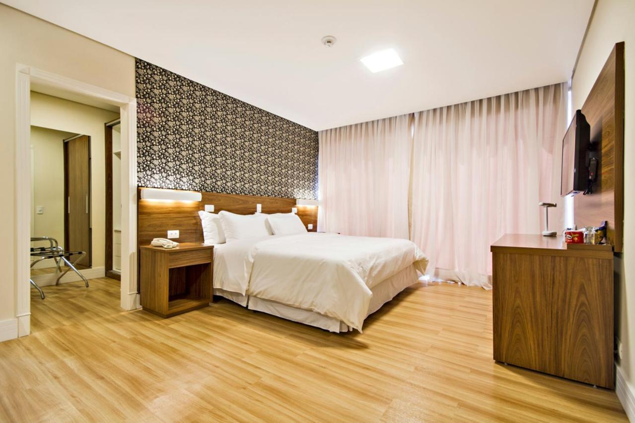 Hotel Chateau Campos do Jordao Bagian luar foto