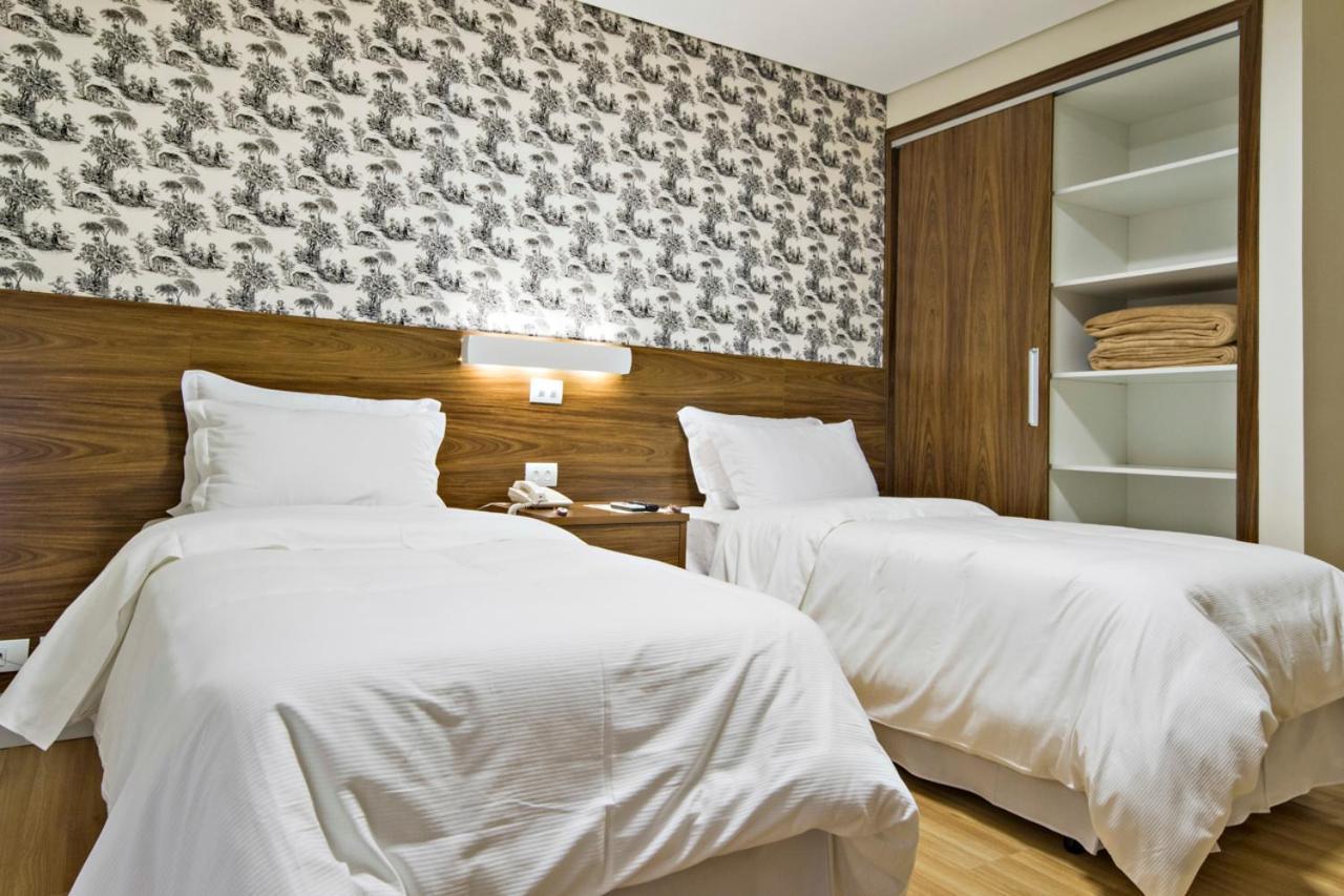 Hotel Chateau Campos do Jordao Bagian luar foto