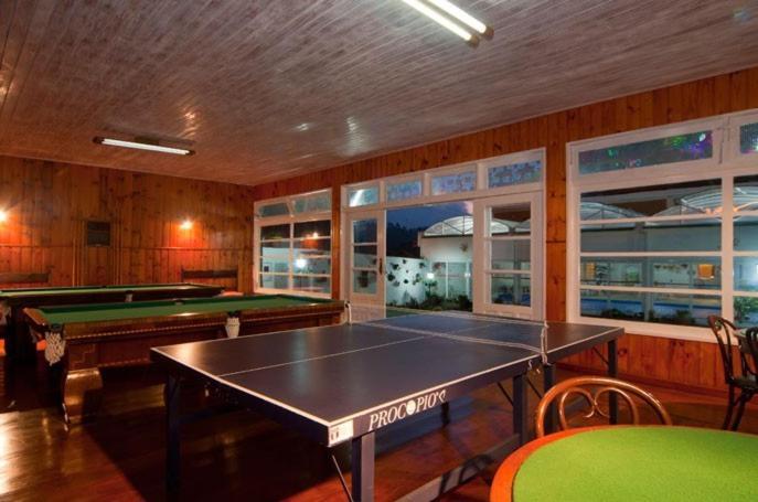 Hotel Chateau Campos do Jordao Bagian luar foto