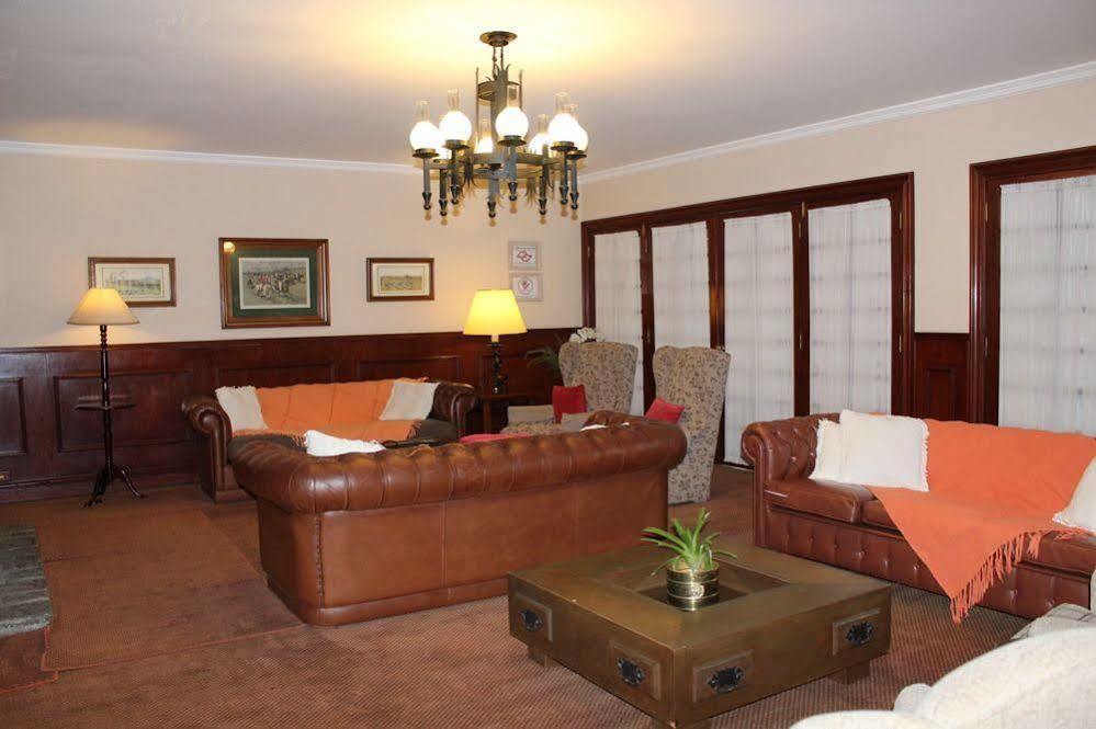Hotel Chateau Campos do Jordao Bagian luar foto